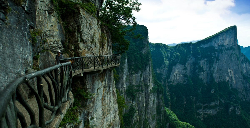 gorgeous tianmen mountain cliffpath