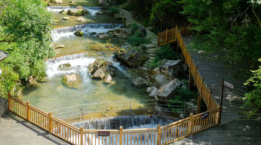 Waterfront Platform near Waterfall Cluster