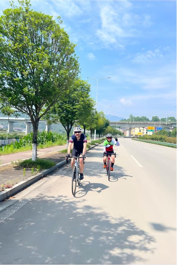 1 Day Bike Tour to Zhangjiajie National Forest Park