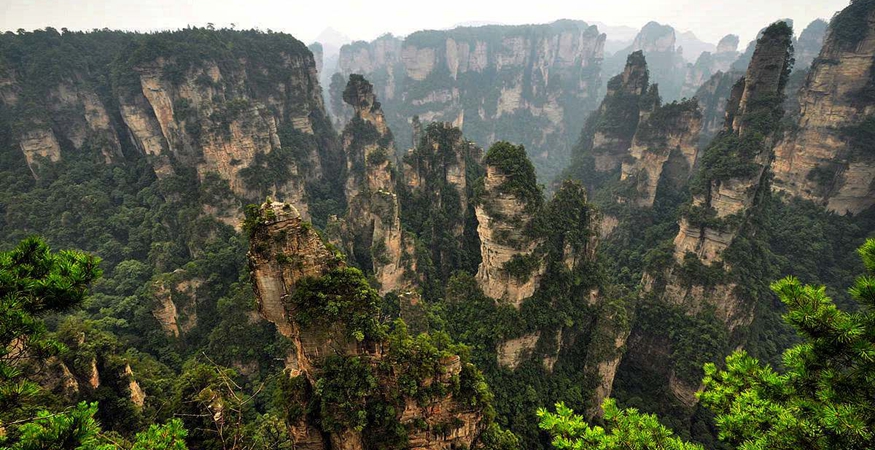 5 Days Tour of  Zhangjiajie Nature Exploration and Fenghuang Ancient Town Minority Culture Discovery