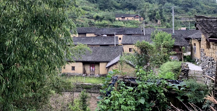 Liangdeng Miao Village In Fenghuang Ancient Town