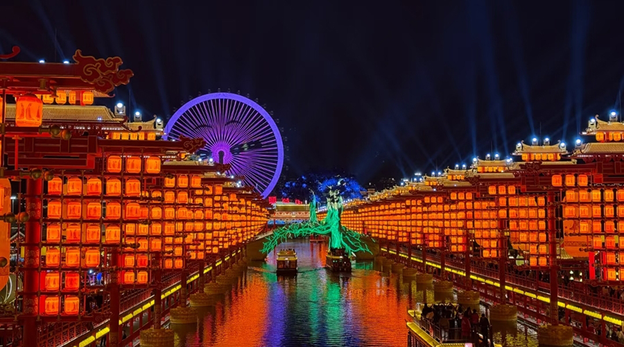 Datang Everbright City in Xi'an - Tang Dynasty Nighttime Wonderland