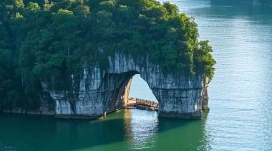 Elephant Trunk Hill landscape
