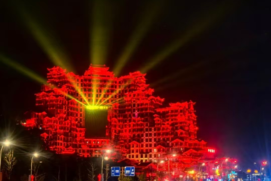 Zhangjiajie 72 Wonders Building 7D Light Show